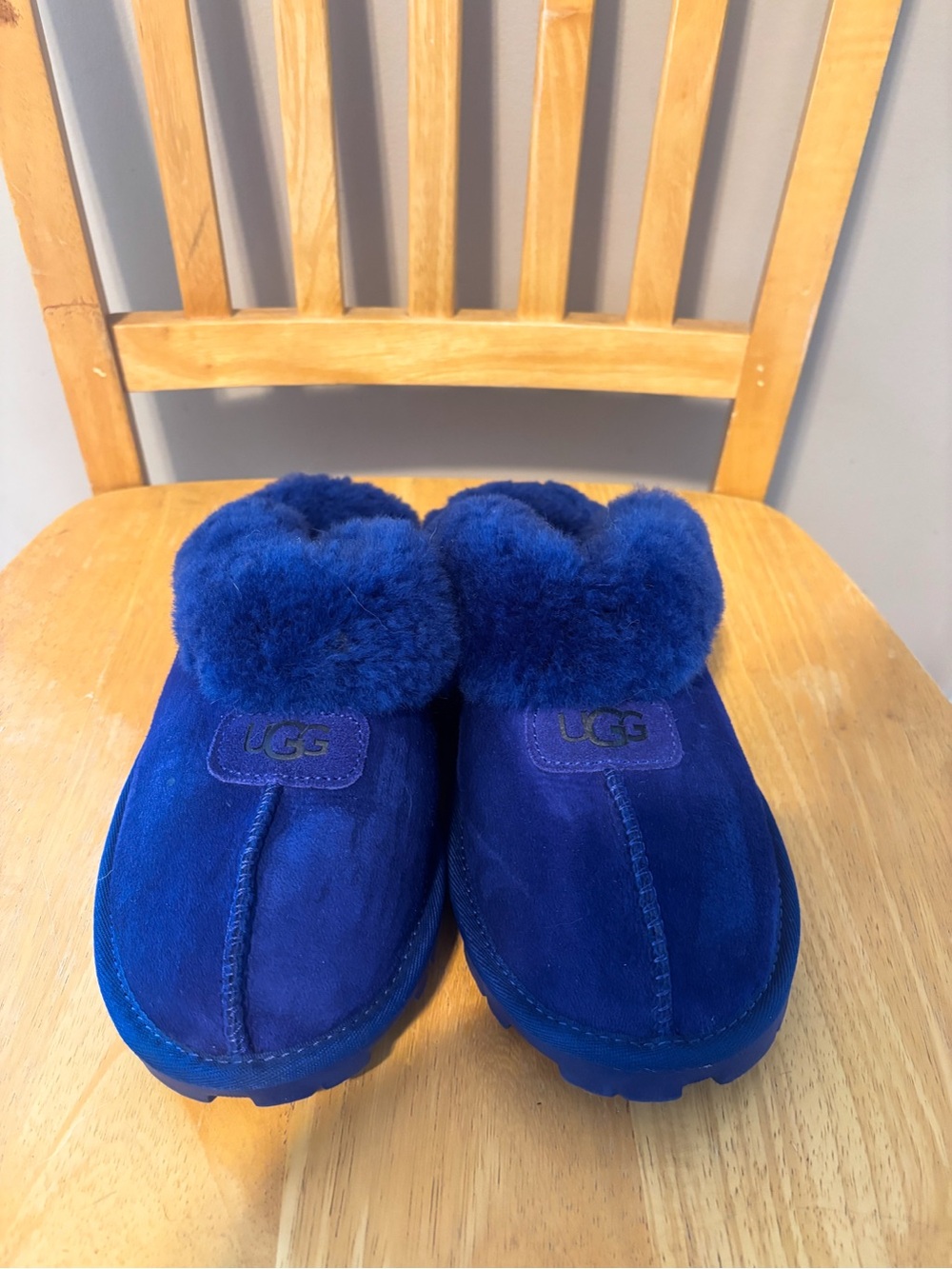 UGG Women's Naval Blue Coquette Slippers - Size 9 - Picture 5 of 7